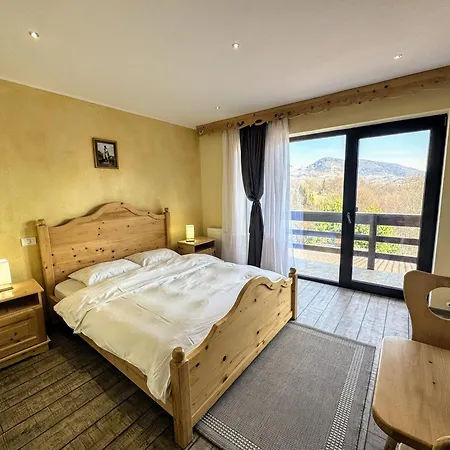 Lodge Transylvanian Views *